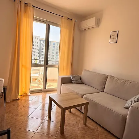 Budapest * Durrës